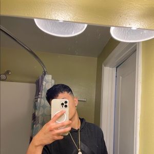 Meet your Posher, Leonel